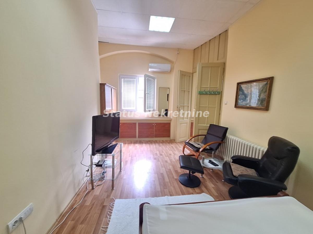 Stan Izdavanje Novi Sad  40 m2