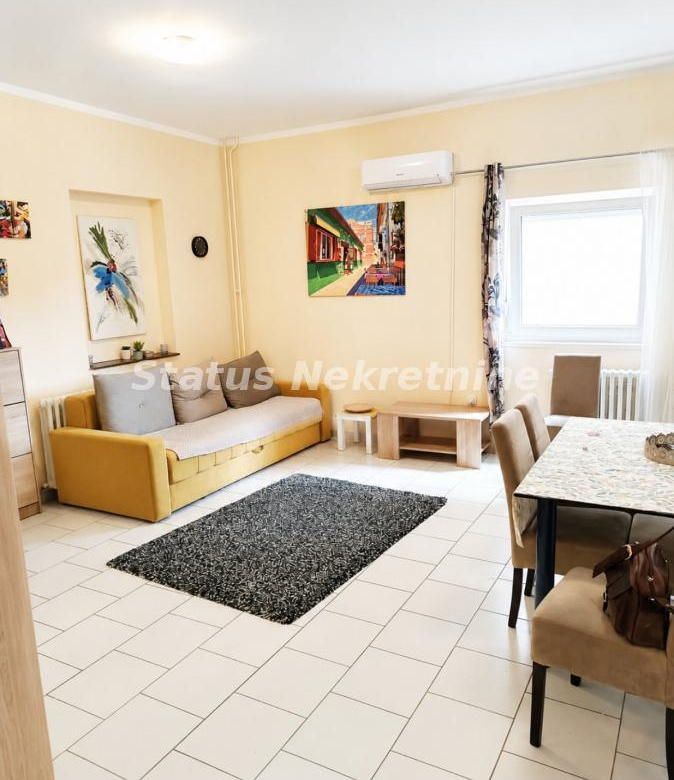 Stan Prodaja Novi Sad  50 m2