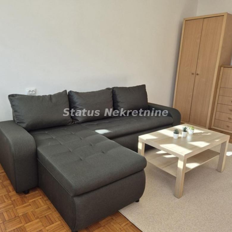 Stan Izdavanje Novi Sad  60 m2