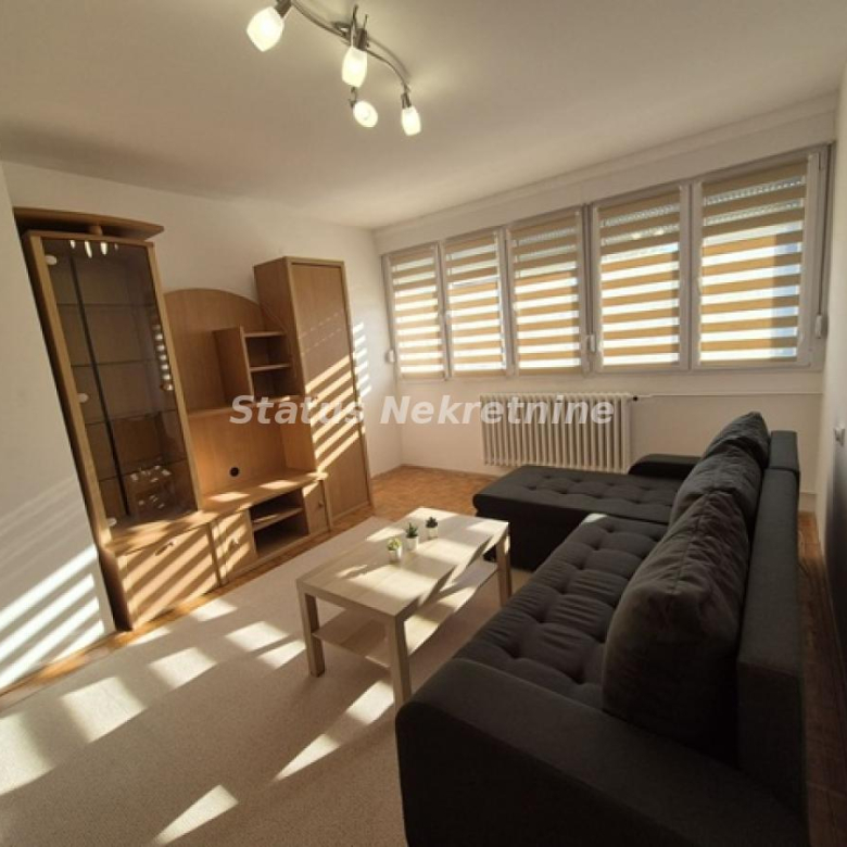 Stan Izdavanje Novi Sad  60 m2