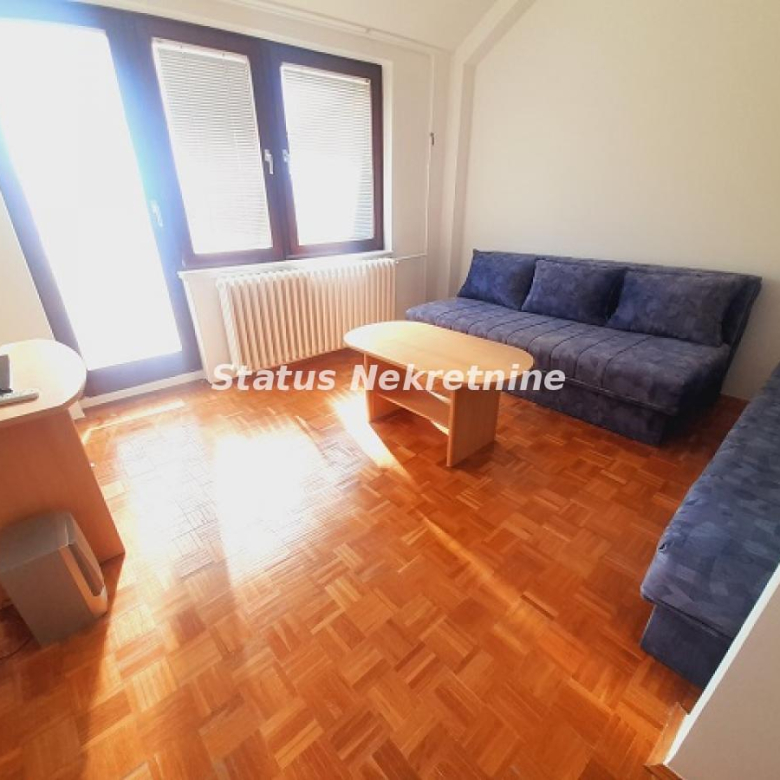 Stan Izdavanje Novi Sad  33 m2