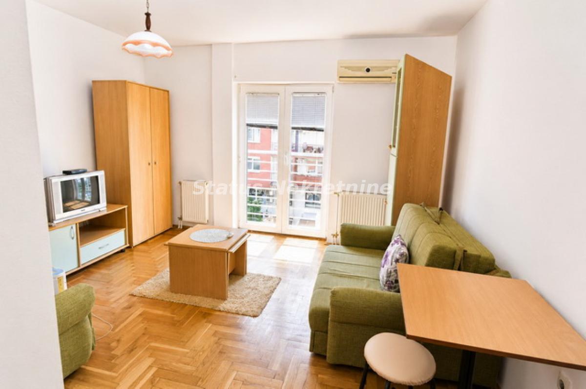 Stan Prodaja Novi Sad  24 m2