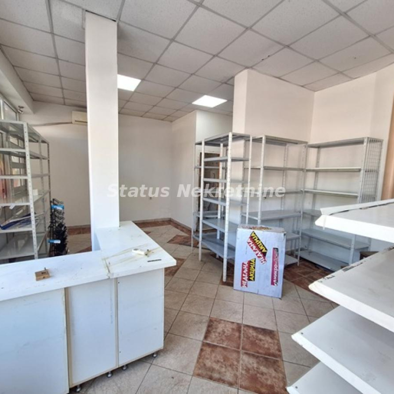 Lokal Izdavanje Novi Sad  43 m2