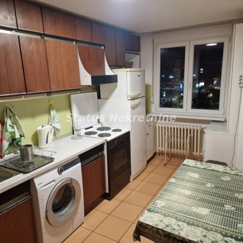 Stan Izdavanje Novi Sad  60 m2