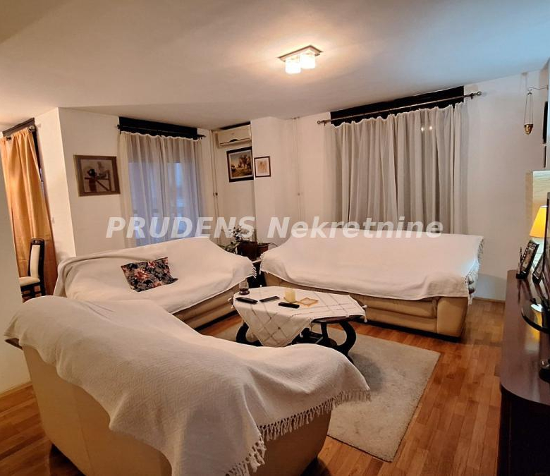 Stan – Beograd, Vračar Crveni Krst – ID 976.