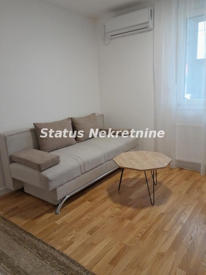 Stan Izdavanje Novi Sad  43 m2