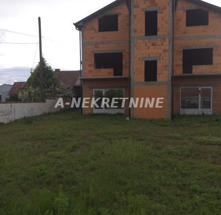 Kuća Prodaja Novi Sad  900 m2