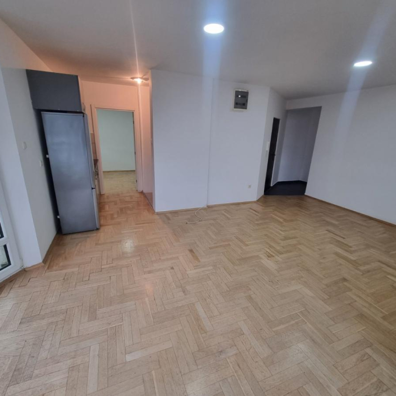 Stan Prodaja Novi Sad  71 m2