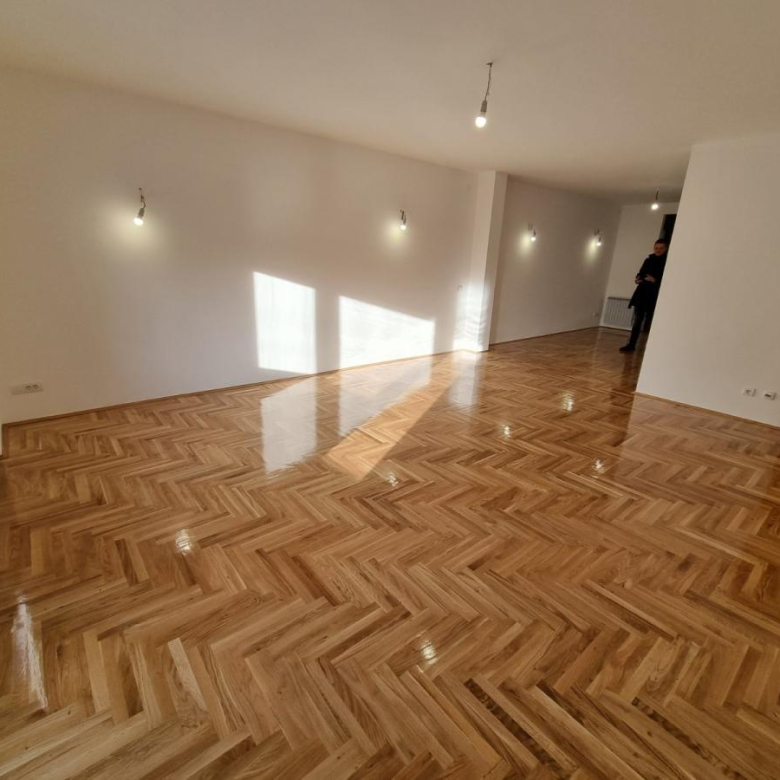 Stan Prodaja Novi Sad  129 m2