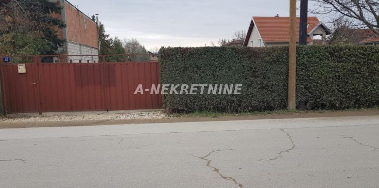 Plac – Novi Sad, Veternik  – ID 312.