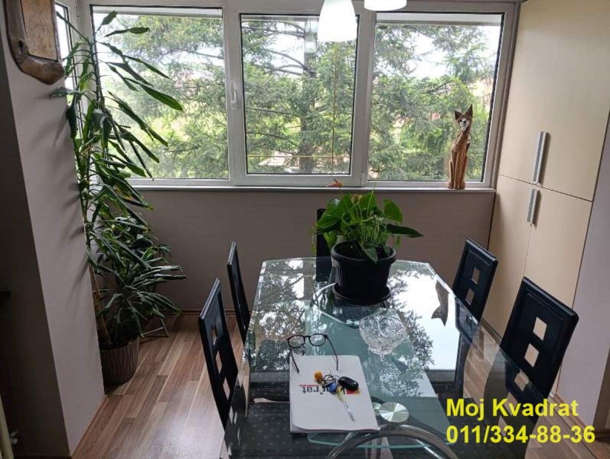 Stan Prodaja Beograd Stan Prodaja Beograd Kanarevo Brdo 56 m2