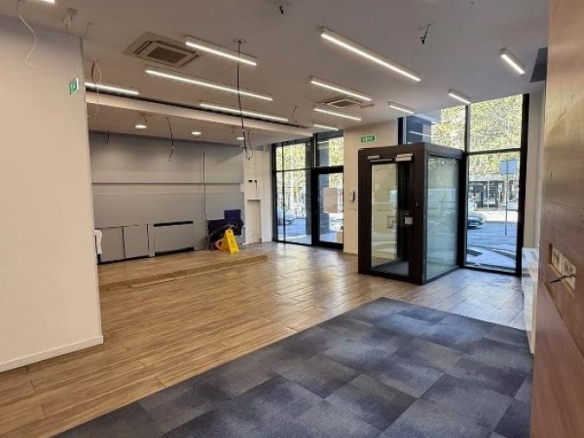 Lokal Izdavanje Beograd Lion 268 m2