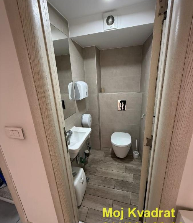 Lokal Izdavanje Beograd Lion 268 m2