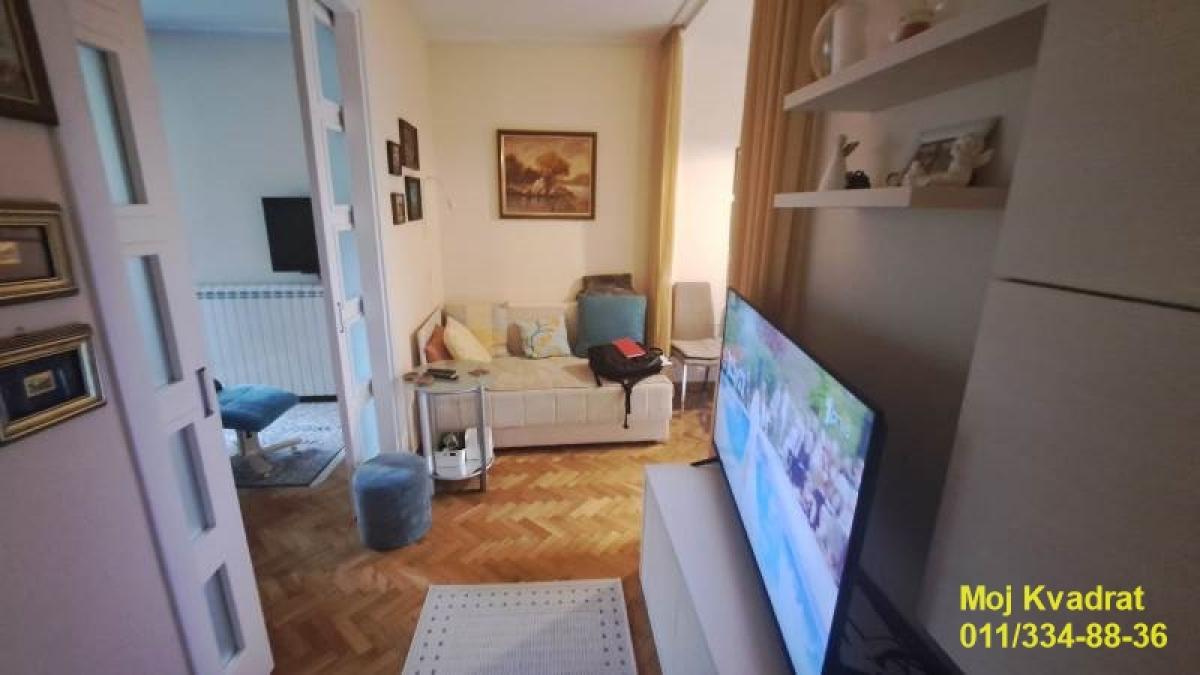 Stan Prodaja Beograd Vukov Spomenik 42 m2