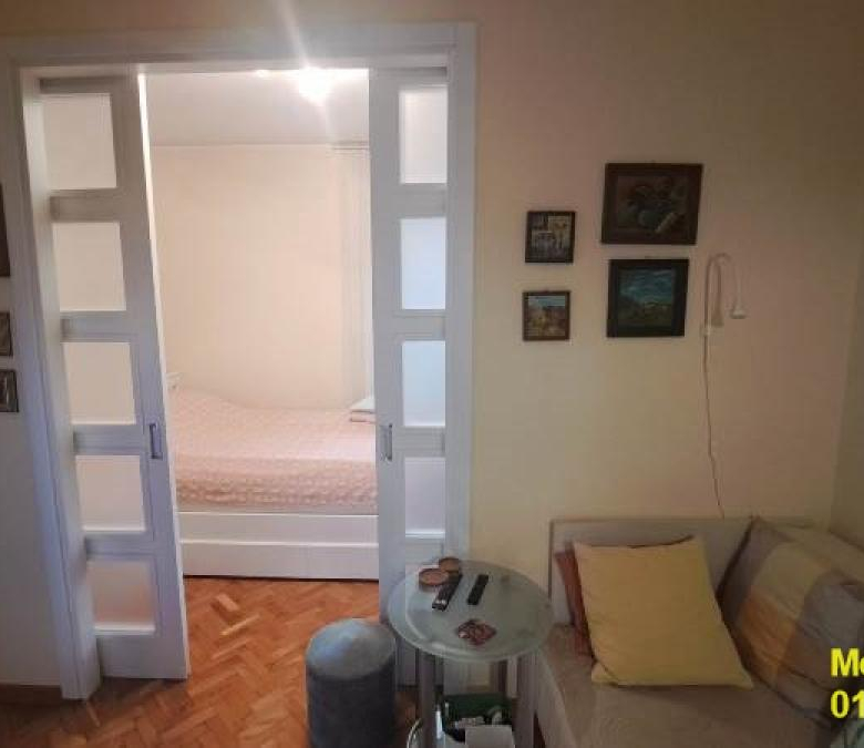 Stan Prodaja Beograd Vukov Spomenik 42 m2