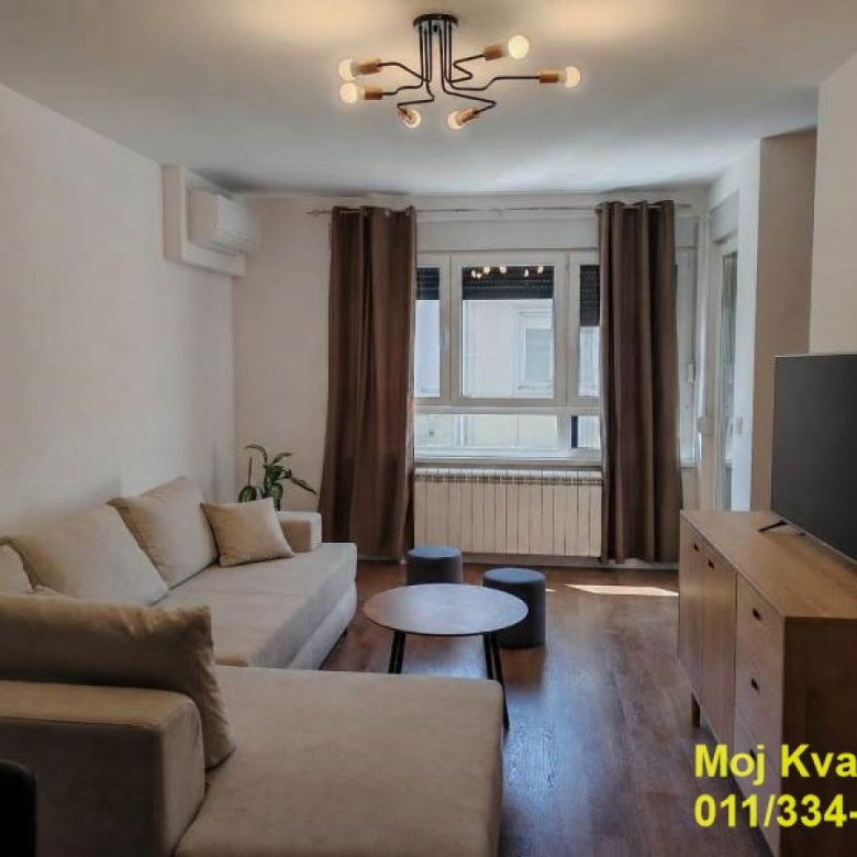 Stan Izdavanje Beograd Gornji Grad 66 m2