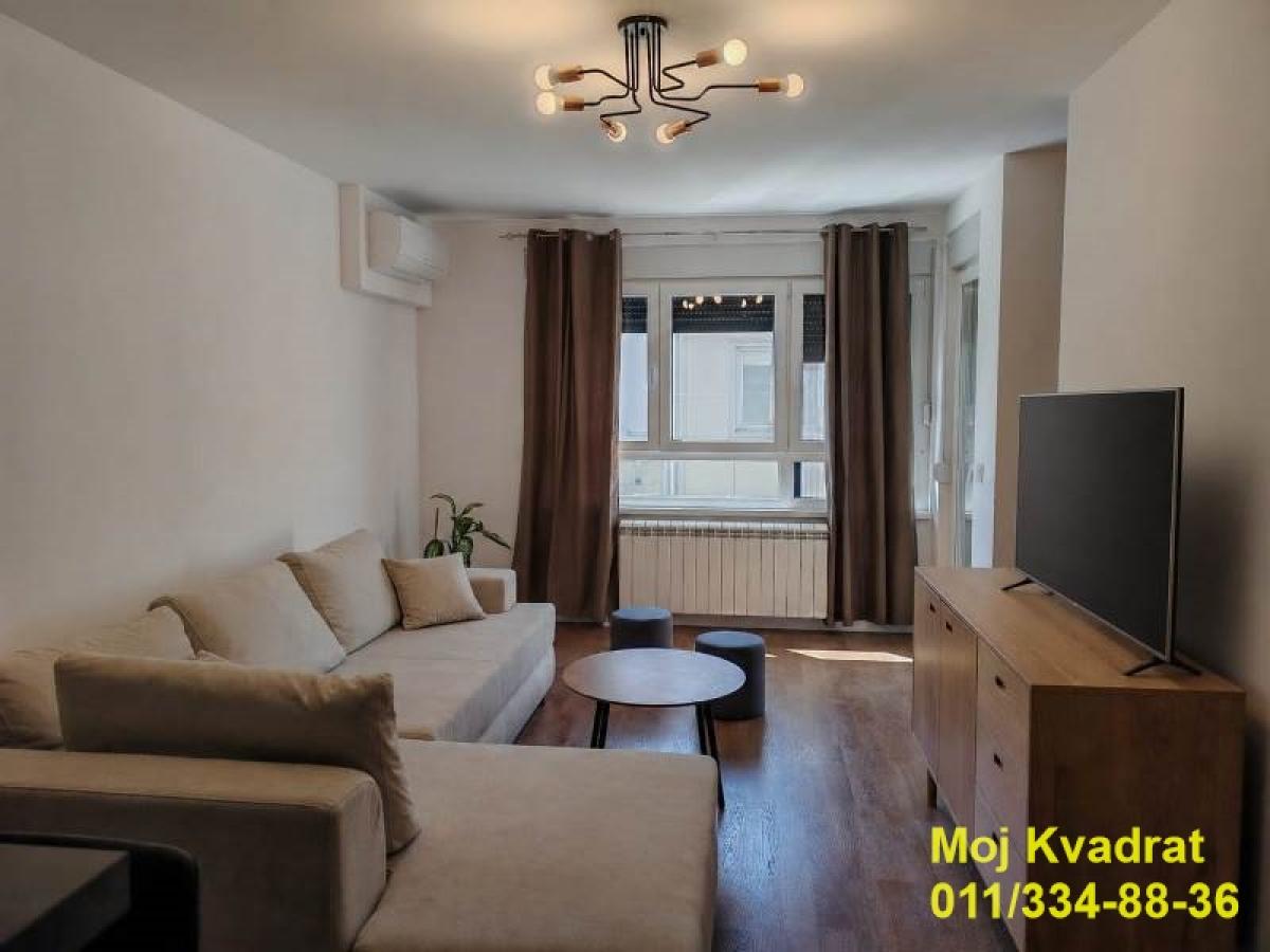 Stan Izdavanje Beograd Gornji Grad 66 m2