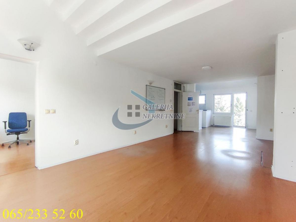 Stan Prodaja Beograd Bioskop Voždovac 176 m2