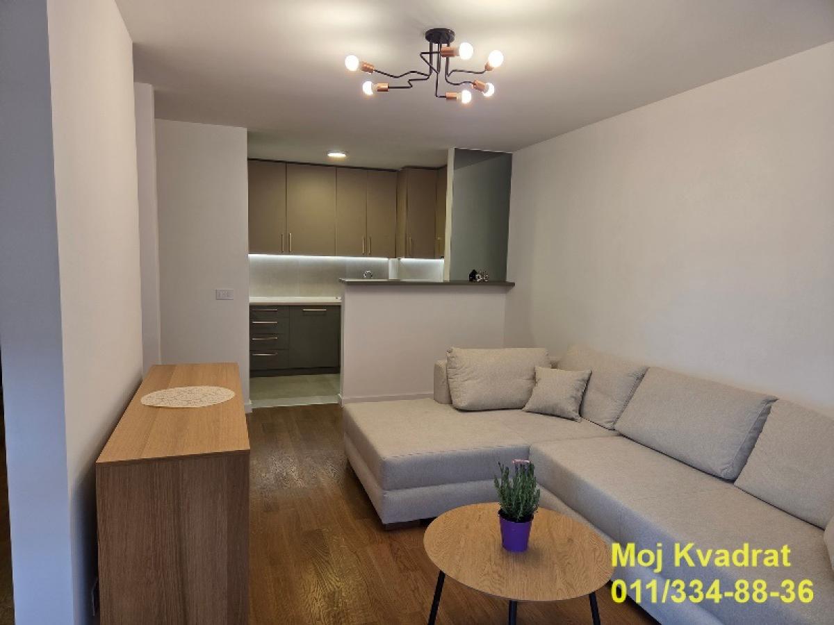 Stan Izdavanje Beograd Gornji Grad 66 m2