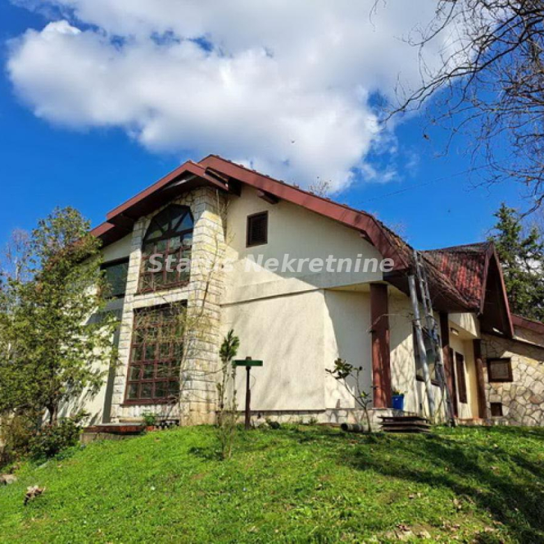 Kuća Prodaja Bačka Topola  465 m2