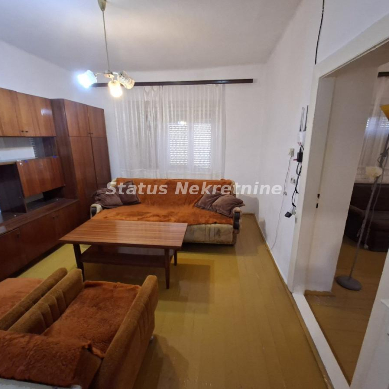 Kuća Prodaja Mali Iđoš  257 m2