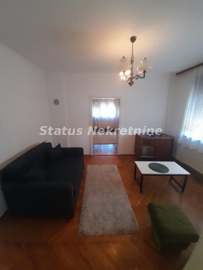 Stan Izdavanje Novi Sad  85 m2