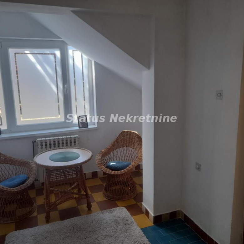 Stan Izdavanje Novi Sad  85 m2