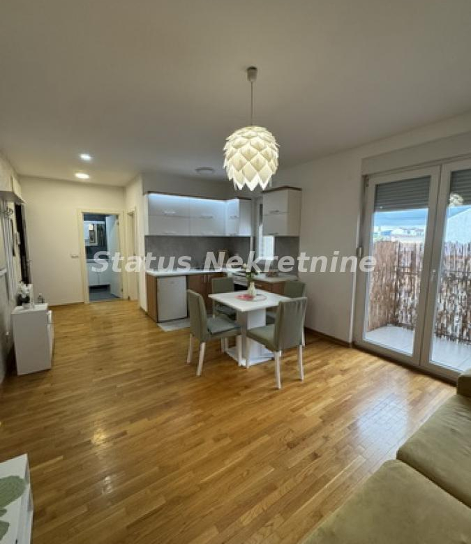 Stan Izdavanje Novi Sad  41 m2
