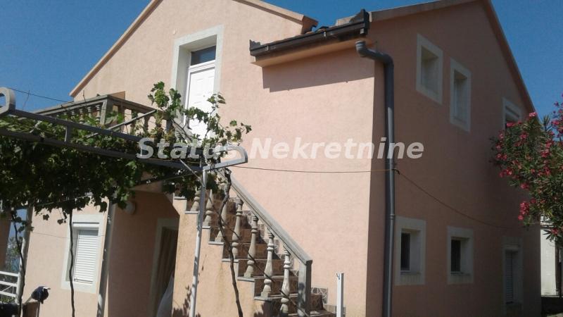 Kuća Prodaja Bar  190 m2