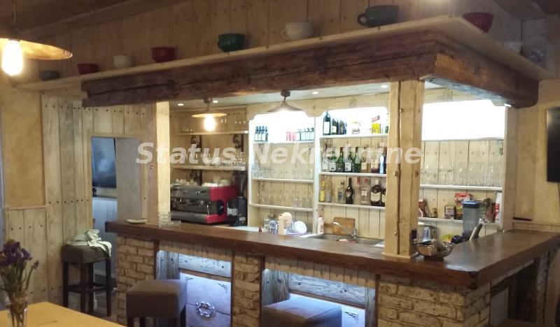 Lokal Prodaja Novi Sad  303 m2