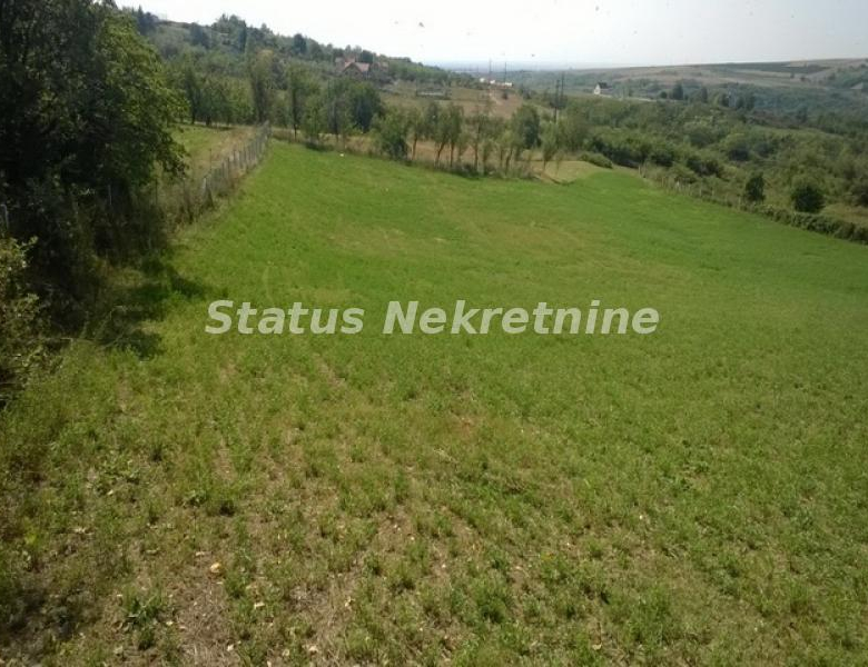 Plac – Vrdnik,   – ID 13214.