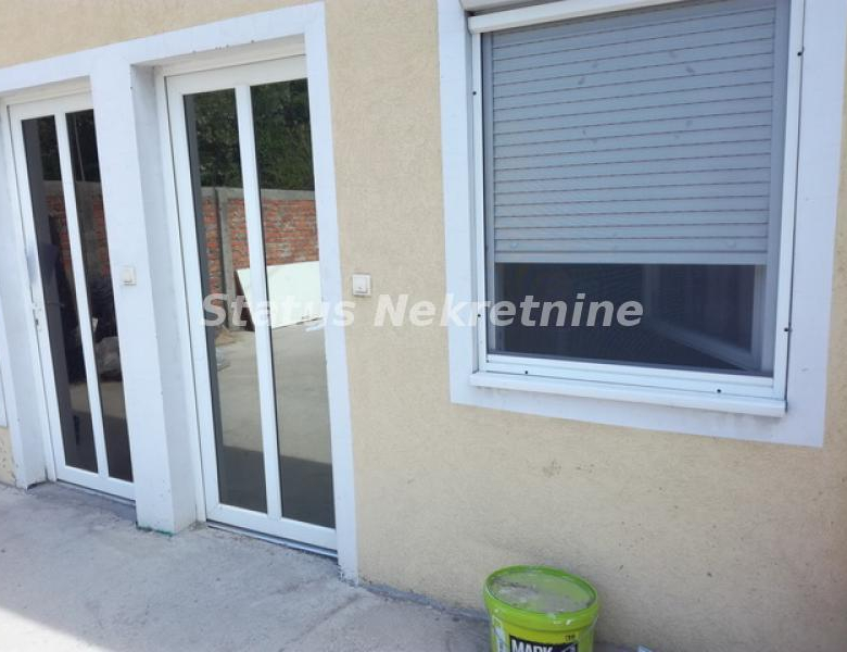 Kuća Prodaja Novi Sad  500 m2