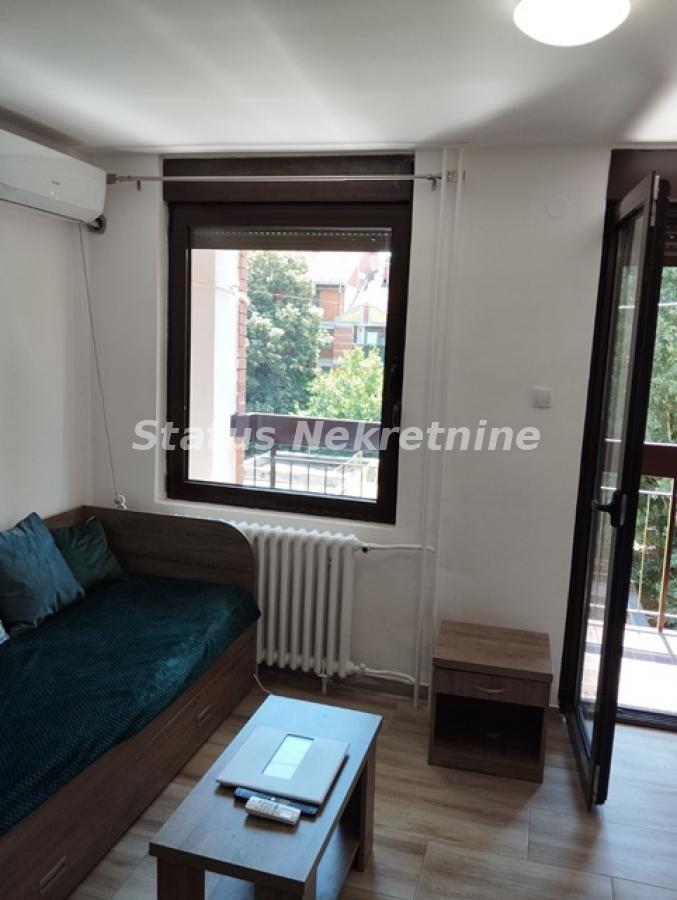 Stan Izdavanje Novi Sad  34 m2