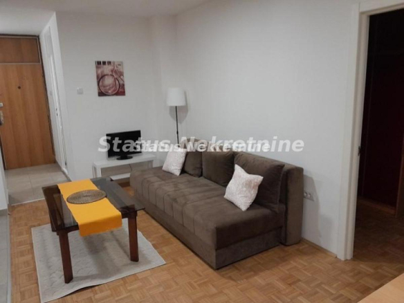 Stan Izdavanje Novi Sad  41 m2
