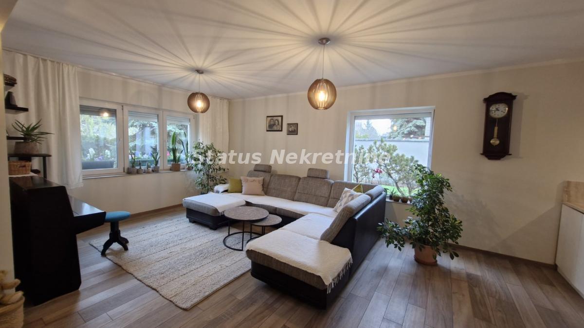 Kuća Prodaja Novi Sad  310 m2