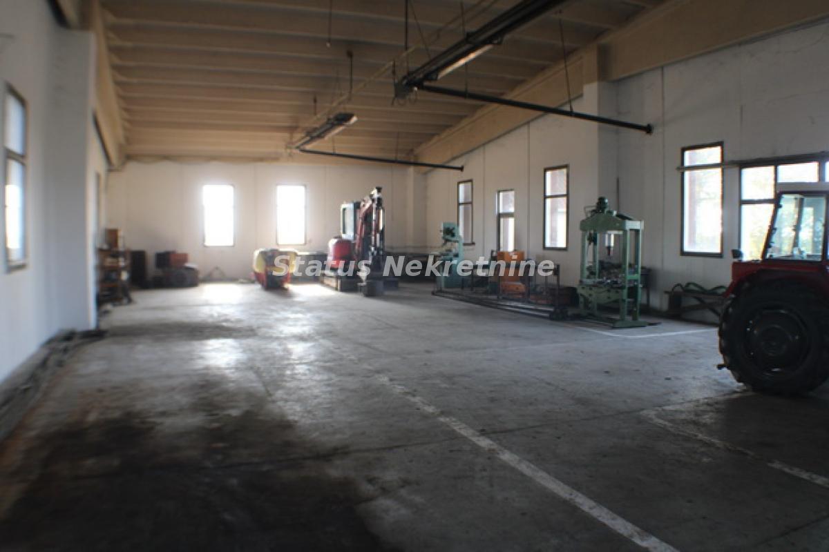 Lokal Izdavanje Temerin  590 m2