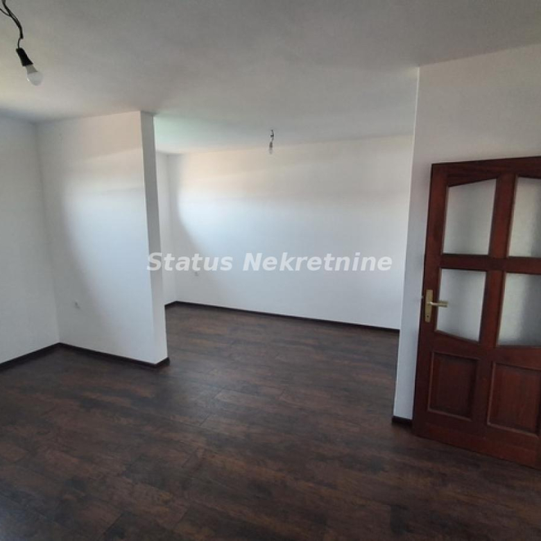 Stan Izdavanje Novi Sad  80 m2