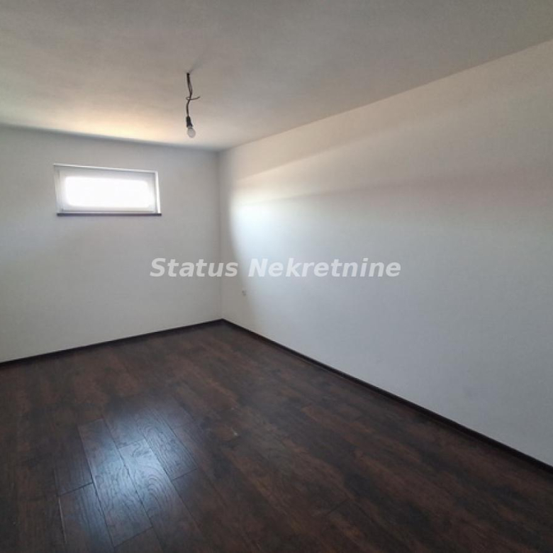 Stan Izdavanje Novi Sad  80 m2