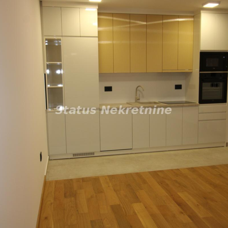 Stan Izdavanje Novi Sad  60 m2