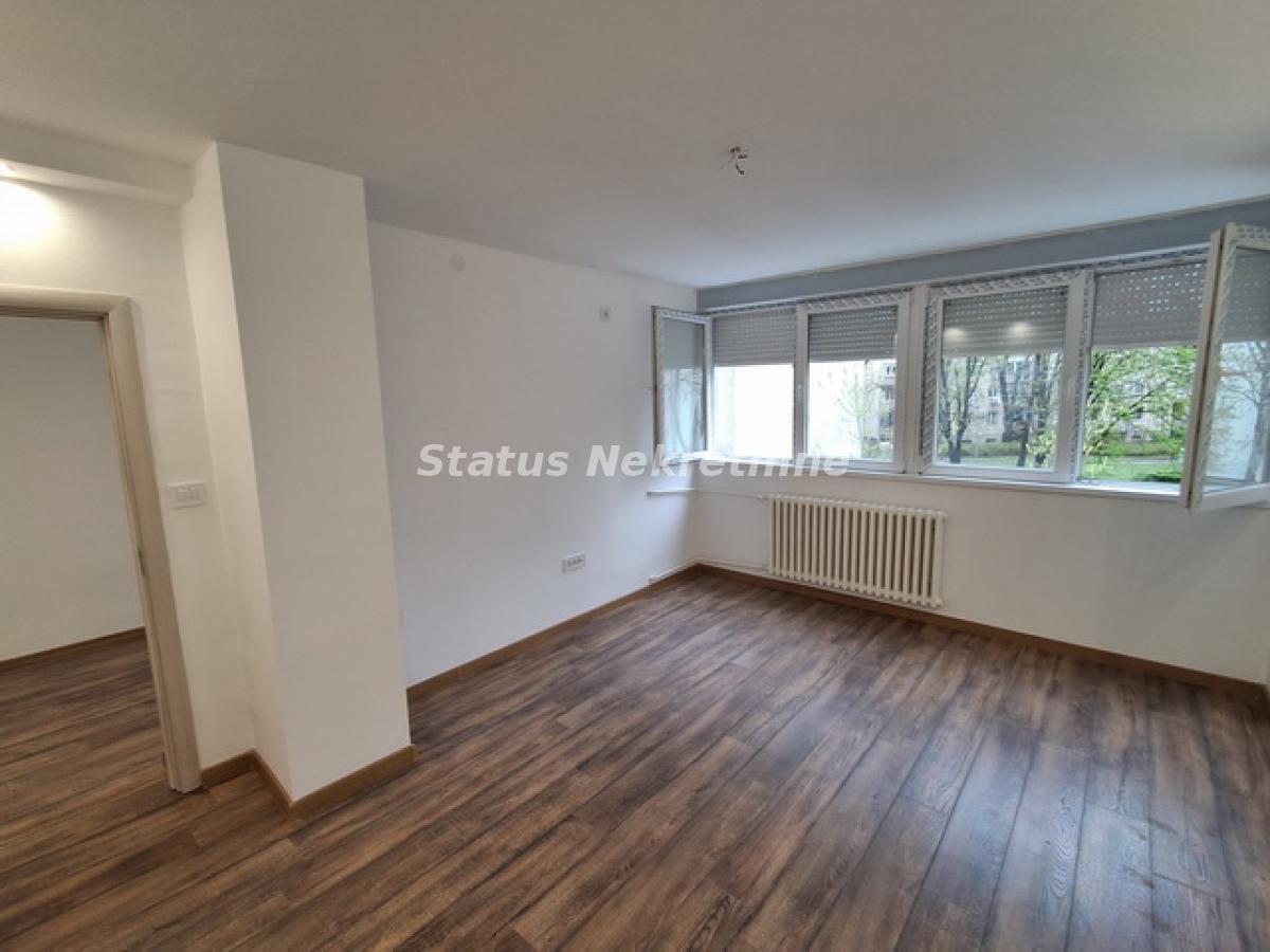Stan Prodaja Novi Sad  58 m2