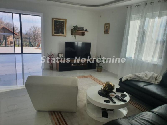 Kuća Prodaja Irig  360 m2