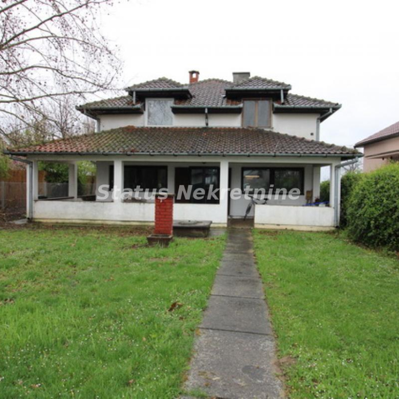 Kuća Prodaja Novi Sad  330 m2
