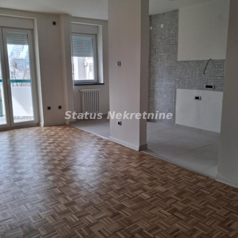 Stan Prodaja Novi Sad  55 m2