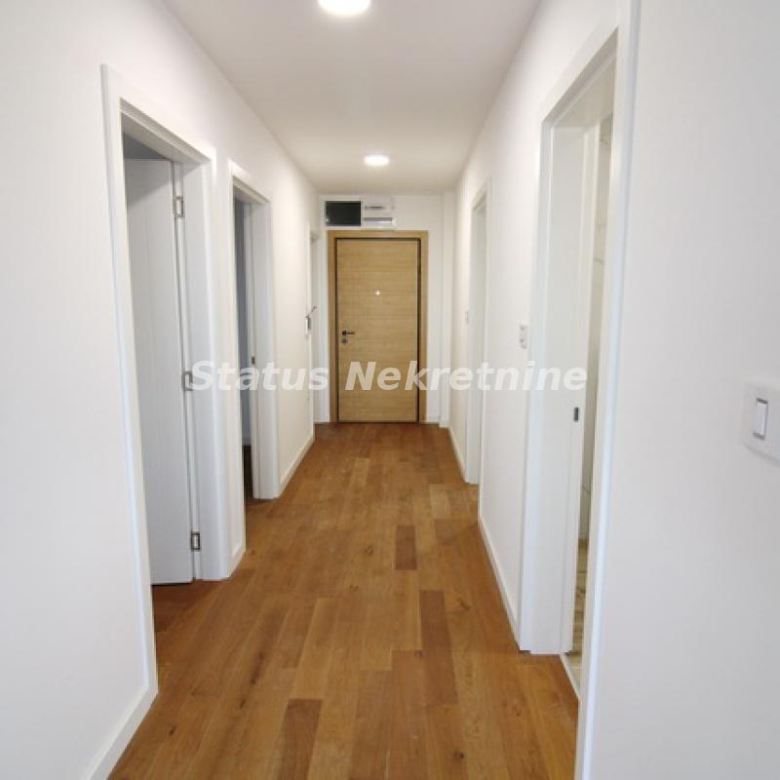 Stan Prodaja Novi Sad  105 m2
