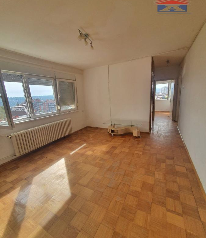 Lokal Izdavanje Novi Sad  68 m2