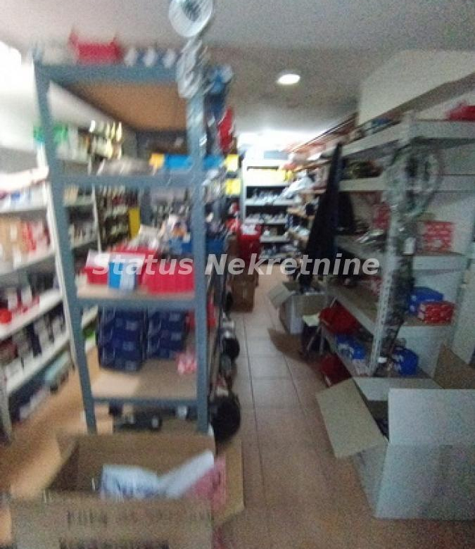 Lokal Izdavanje Novi Sad  76 m2