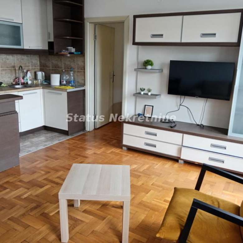 Stan Izdavanje Novi Sad  37 m2
