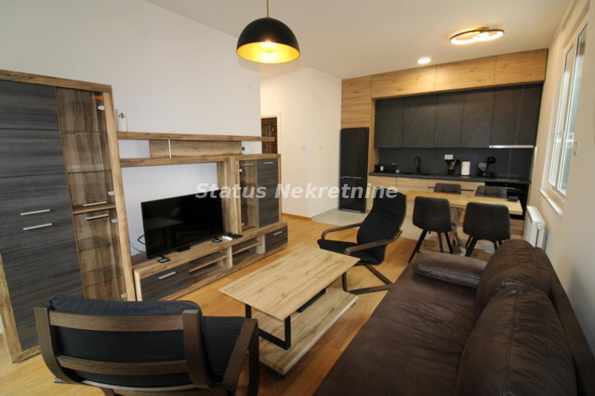 Stan Izdavanje Novi Sad  63 m2