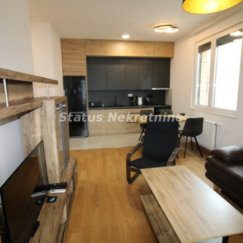 Stan Izdavanje Novi Sad  63 m2