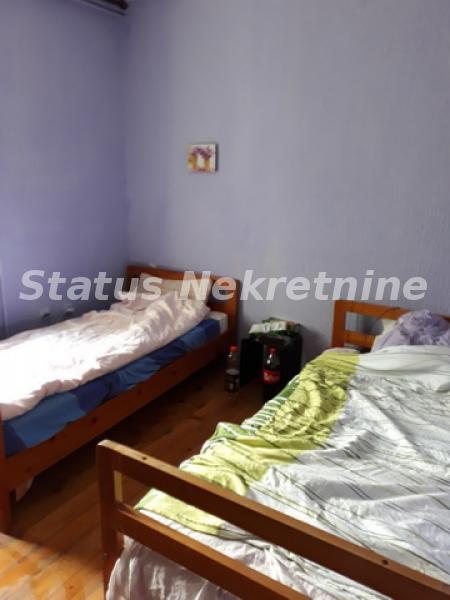 Kuća Prodaja Novi Sad  330 m2